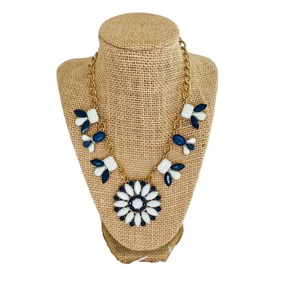 J. Crew Statement Necklace Pale Green & Blue Large Stones Choker with Extender - Picture 3 of 10